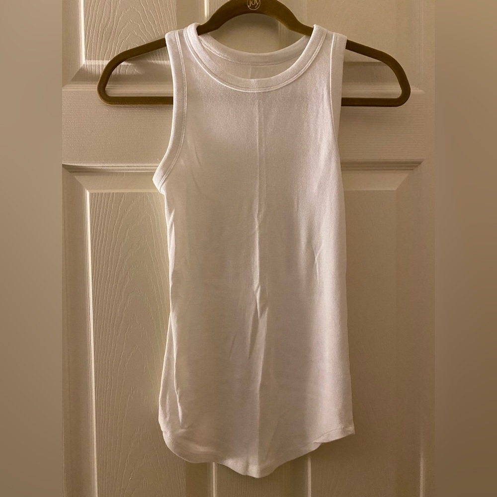 Target (a new day) fitted ribbed tank | size M